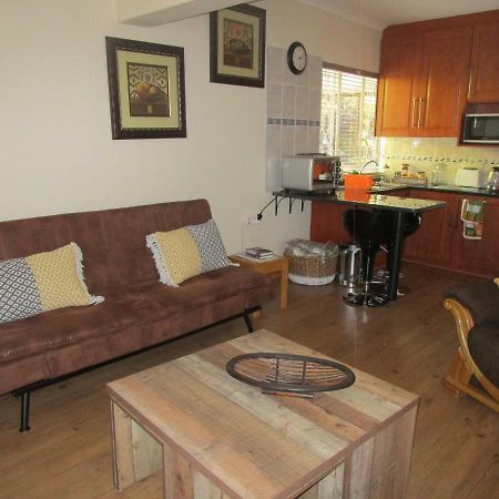 Вилла The Flat 52 On Davidson Йоханнесбург Экстерьер фото
